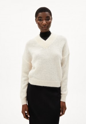 ARMEDANGELS ALBASAA MOHAIR Sweater Oversized Fit made of Mohair Wool Mix Oatmilk | 3495EJIAP