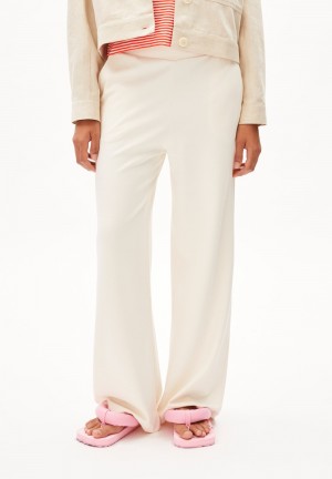 ARMEDANGELS HIMAARI Jersey Pants made of LENZING™ ECOVERO™ Mix Oatmilk | 0923XBYEI
