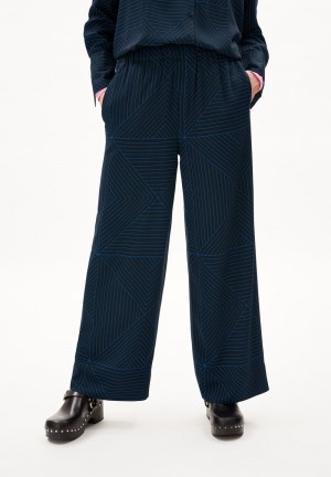 ARMEDANGELS JOVAALIE GRAPHIC LINES Woven Pants made of LENZING™ ECOVERO™ Viscose Cool Ash | 7029PULOG