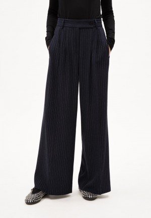 ARMEDANGELS KAAYUA PINSTRIPE Woven Pants made of LENZING™ ECOVERO™ Viscose Mix Night Sky-white | 2430UWJBL