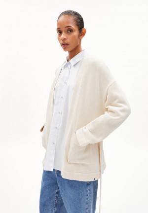ARMEDANGELS MATHEAA Cardigan Relaxed Fit made of Organic Cotton Mix Oatmilk | 2718ARPUQ