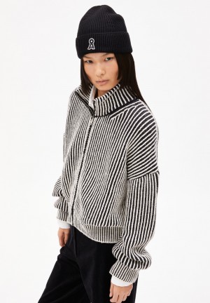 ARMEDANGELS MEDEAA VANISE Cardigan Loose Fit made of Organic Wool Mix Black-oatmilk | 0867HPWNQ