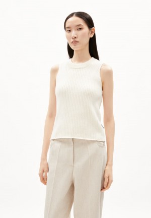 ARMEDANGELS WIOLAA Knit Top Regular Fit of Organic Cotton Weiß | 5138RVWOL
